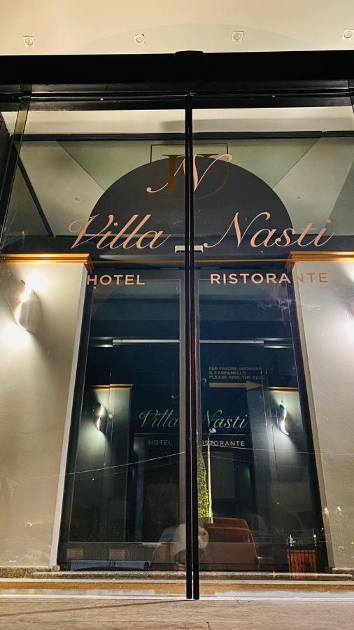 Villa Nasti Hotel Ristorante Canzo Екстериор снимка