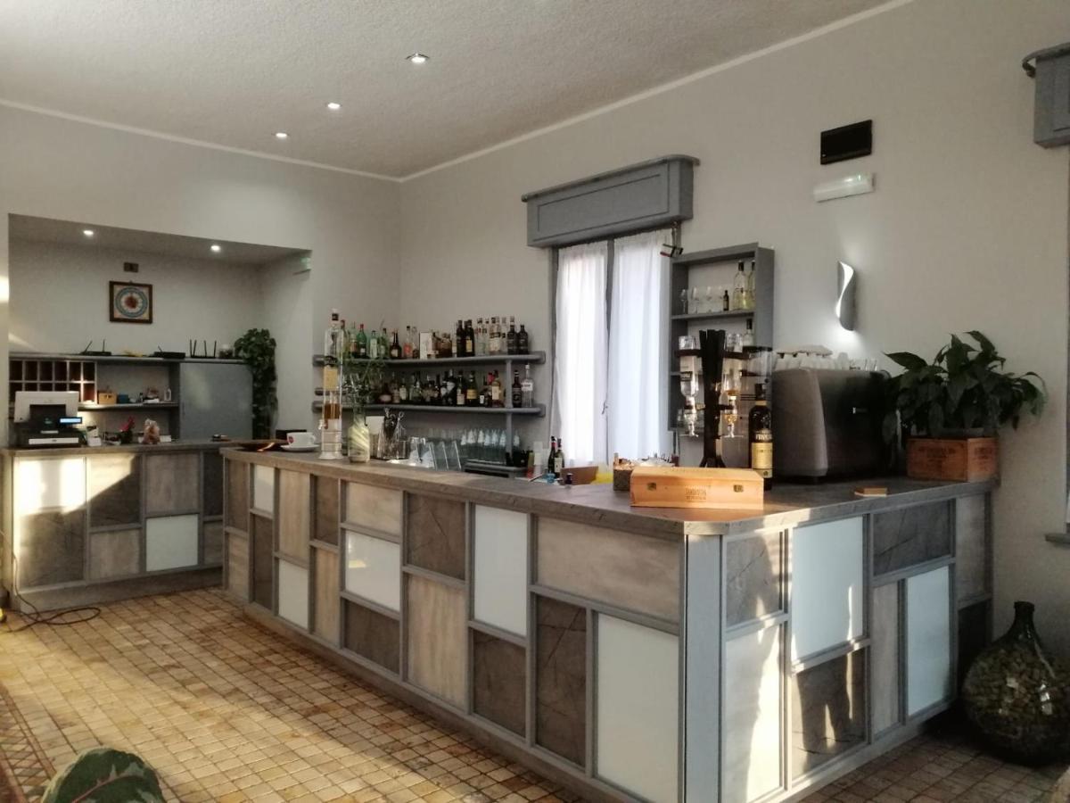 Villa Nasti Hotel Ristorante Canzo Екстериор снимка